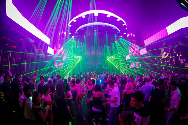 酒吧：索菲特塞納河會所